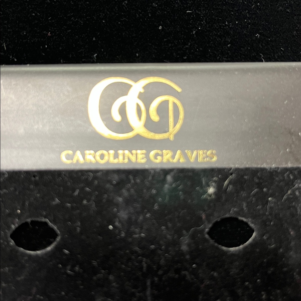 CAROLINE GRAVES VINTAGE Event Evening Gold Leaf Pearl Drop Clip-On Earrings - Picture 13 of 14